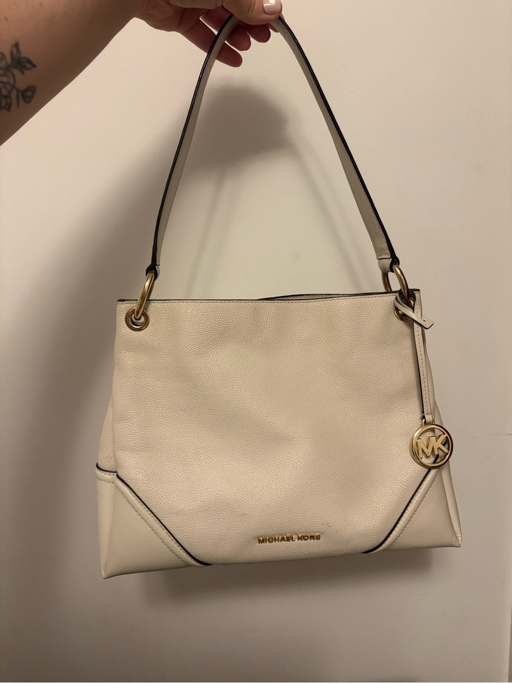 Michael Kors Nicole Shoulder Bag in Vanilla